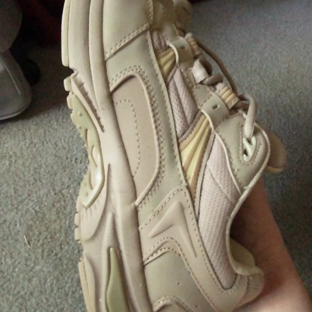 Vionic Walker Sneakers 11
